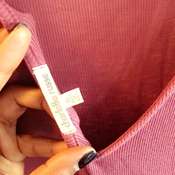 Mauve color dress. Firm fitted and cute. - Picture 3 of 3